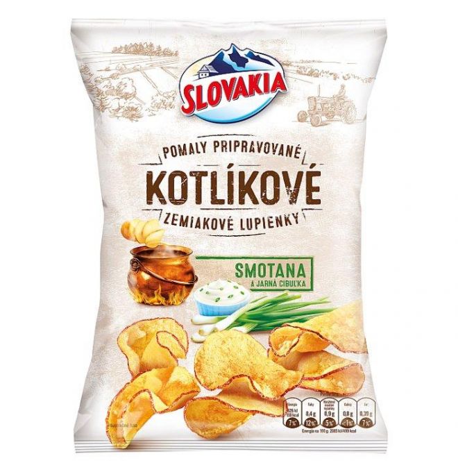 Slovakia Kotlíkové Zemiakové lupienky smotana a jarná cibuľka 120 g