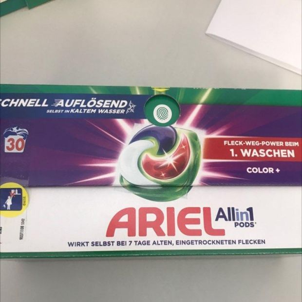 Ariel Gélové Kapsule Color 30ks